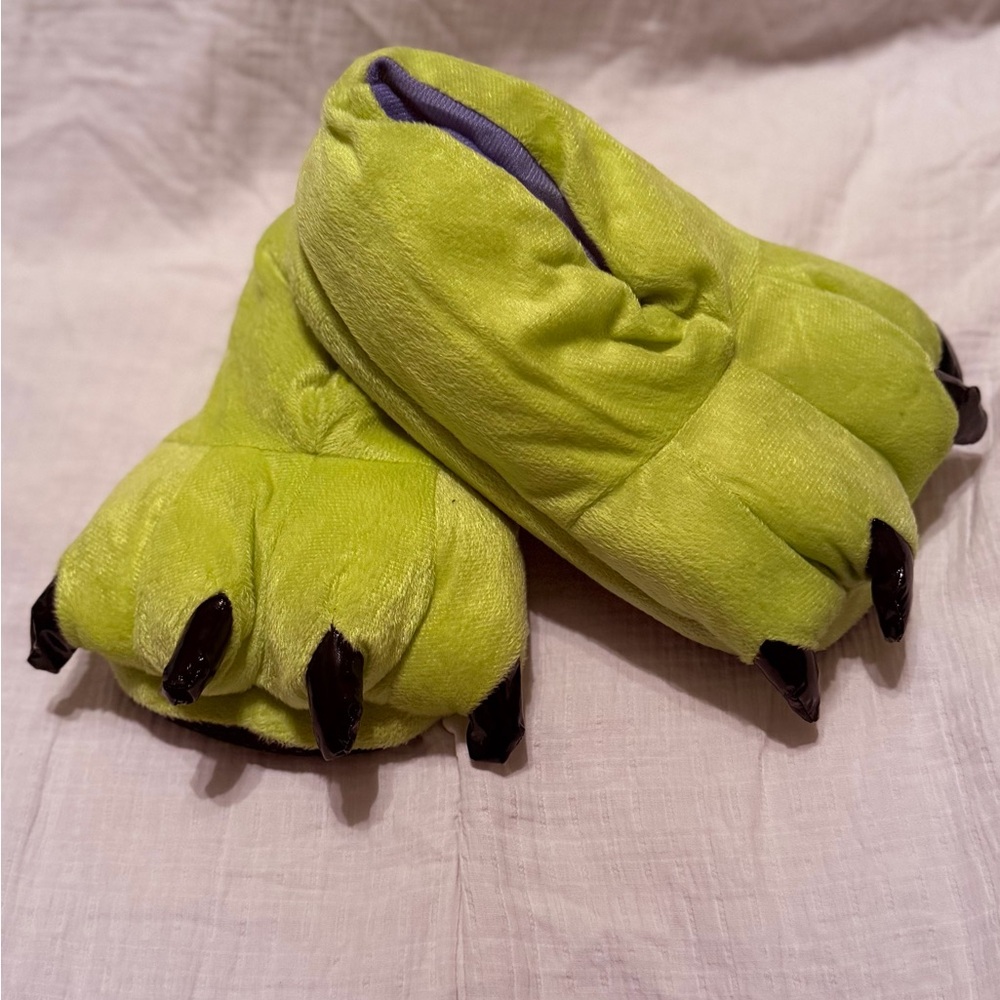 Green Monster Claw Slippers